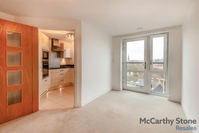 8679643-interior03.jpg