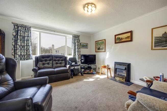 Sitting/Dining Room