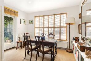 61a, Stanley Grove, London SW8 3PB