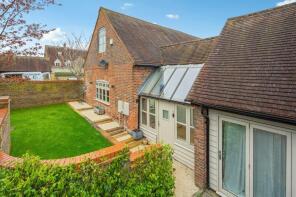 2, Town Farm Close, Lewknor, Watlington OX49 5TB