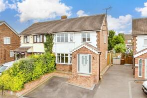 31, Benenden Road, Wainscott, Rochester ME2 4NX
