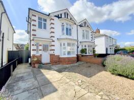 93, Queens Parade, Cleethorpes DN35 0DQ