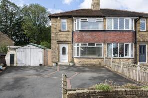 9, St Marks Avenue, Bradford BD12 0TY