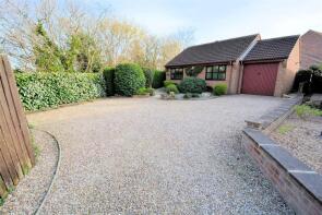 2, Station Close, Riccall, York YO19 6NJ