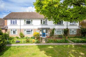 38, Holmans, Haywards Heath RH17 6UQ