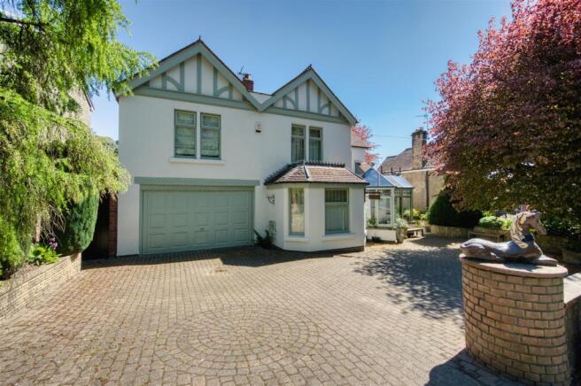 Front of the home.jpg