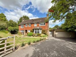 14 Russets, Deans Road, Polegate BN26 5XJ