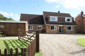 Longmeads, Whissonsett Road, Dereham NR20 5DU