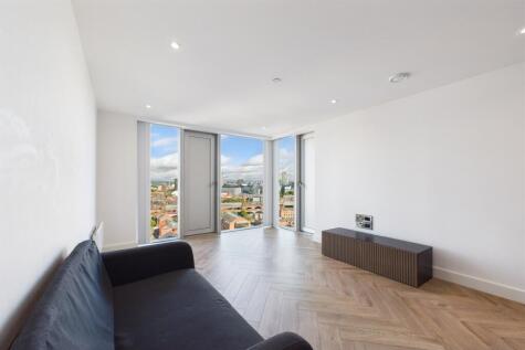 Elizabeth Tower, M15