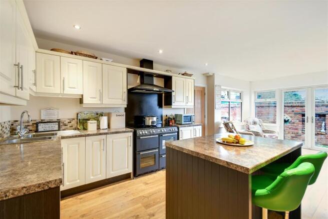 Kitchen Diner