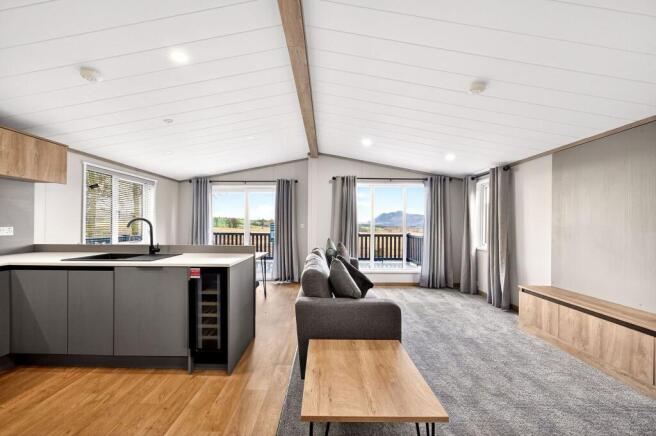 Living / Kitchen