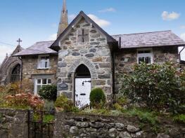 Caer Eglwys, Llandwrog LL54 5SY