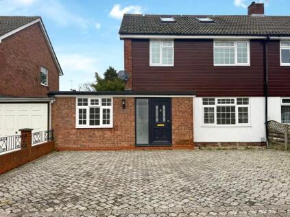Hazel Road, Mytchett, Camberley, Surrey, GU16