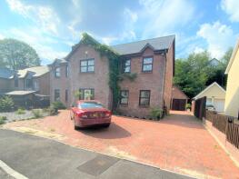 9, Riverside Gardens, Penycae, Swansea SA9 1YR