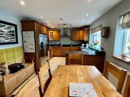 2, Parc Yr Efail, Pwllheli LL53 5TJ