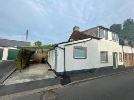 2 Pendre Cottage, School Row, Llanfrynach, Brecon LD3 7AZ