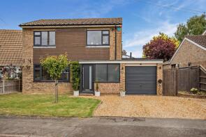 7, Drapers Close, Peterborough PE8 6UQ