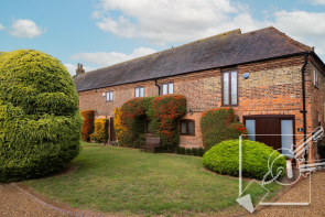 3, Ostlers Court, Taylors Lane, Higham, Rochester ME3 7AY