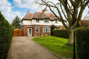 Oak Tree Cottage, Mill Lane, Acaster Malbis, York YO23 2UJ