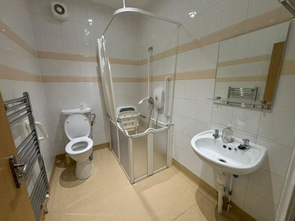 Photo 3