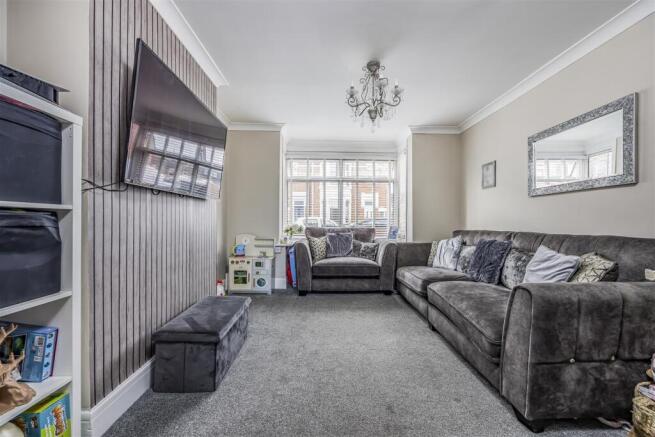 111 Stanley Avenue, Baffins-PorticoMarketing-SoldB