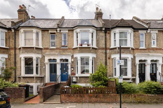Grayling Road, N16