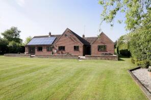 Silkwood, Hoe Road, Dereham NR19 2RP
