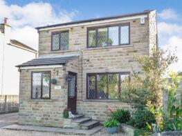 Braeburn House, Scopsley Lane, Whitley, Dewsbury WF12 0NG