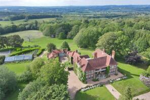 Buckles, Swing Gate Hill, Etchingham TN19 7NA