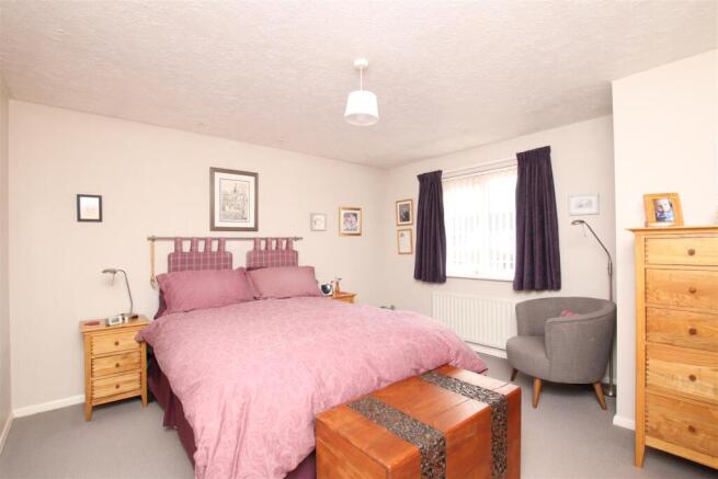 Bedroom 1.JPG