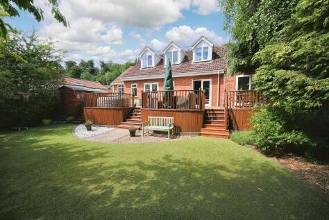Torvale Road, Wightwick, Wolverhampton, West Midlands, WV6