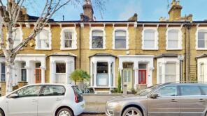 16, Dresden Road, London N19 3BD