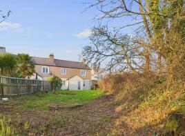 2, Chapel Terrace, Cemetery Road, Gunnislake PL18 9AH