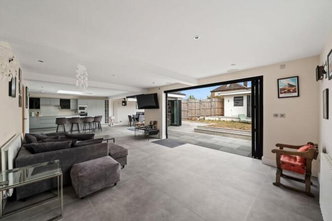 Lounge / Diner / Kitchen