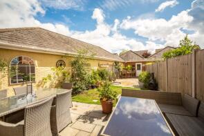 83, The Lakes, Larkfield, Aylesford ME20 6SJ