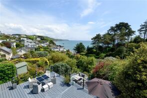 3 Trecairne, Plaidy Park Road, Looe PL13 1LG