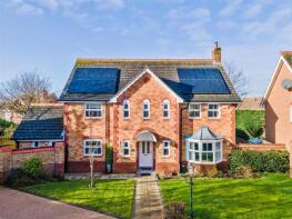 30, Whitefields Gate, Hillfield, Solihull B91 3GE