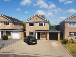 8, Hertford Court, Northampton NN3 9TD