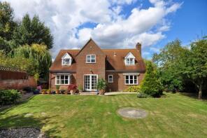 The Garden House, Road Running Through Roke From Roke Farm To Chapel Lane, Roke, Wallingford OX10 6JD