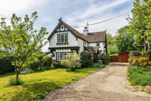 Heath Lodge, Tandridge Lane, Lingfield RH7 6LL