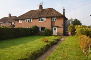 4, Camoys Mead, Manor Farm Lane, Lasham, Alton GU34 5SJ