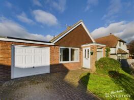 7, Whitchurch Close, Aylesbury HP18 0PG