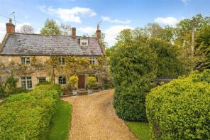 Brook House, The Cross, Broadway WR12 7HJ