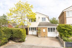 7, Byron Close, Leicester LE8 8TU