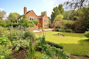 Carr Holme, Black Carr, Attleborough NR17 2LP