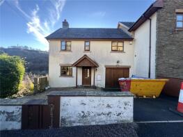 Ty Seren, Main Road, Abergavenny NP7 0LL