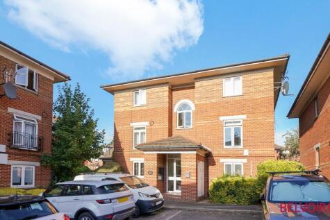 12 Swynford Gardens, Hendon, London, NW4