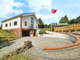 123, Station Road, Leek ST13 7EE