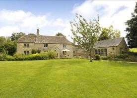 Moor Close, London Road, Cirencester GL7 5SJ