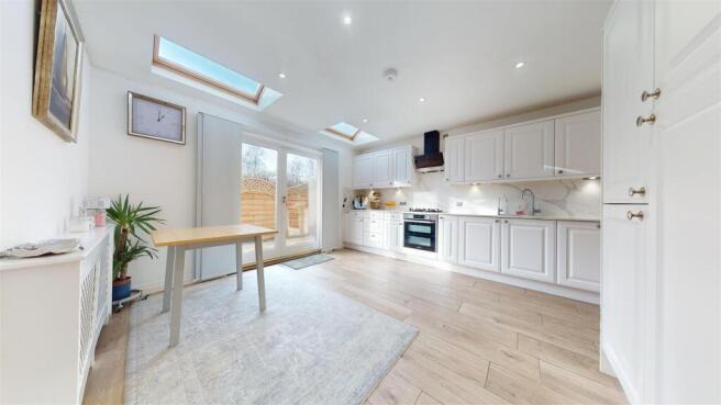 Kitchen dining room